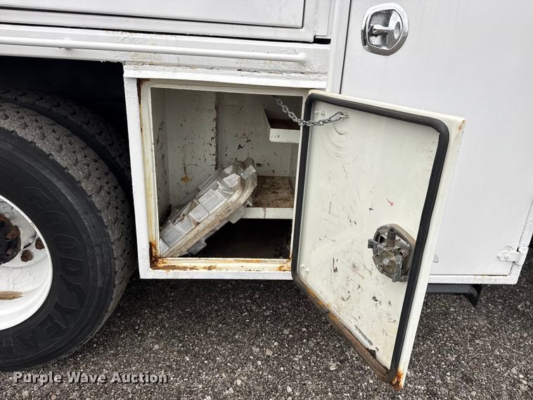 image for item EG8849 2010 International 7500 Crew Cab crane truck