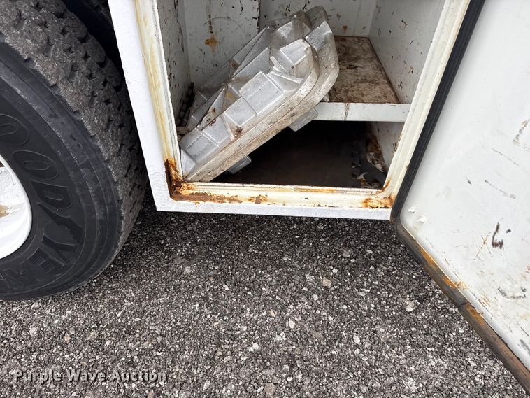 image for item EG8849 2010 International 7500 Crew Cab crane truck