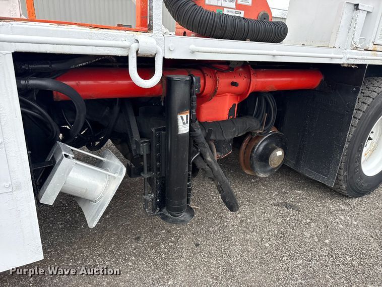 image for item EG8849 2010 International 7500 Crew Cab crane truck