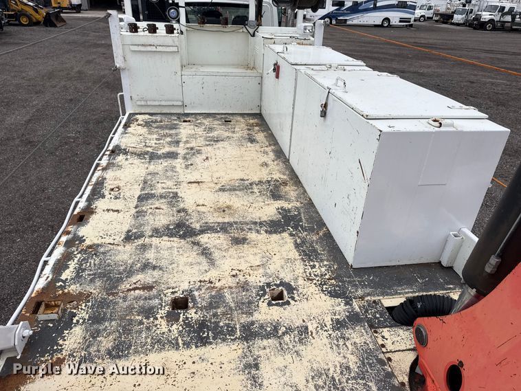 image for item EG8849 2010 International 7500 Crew Cab crane truck