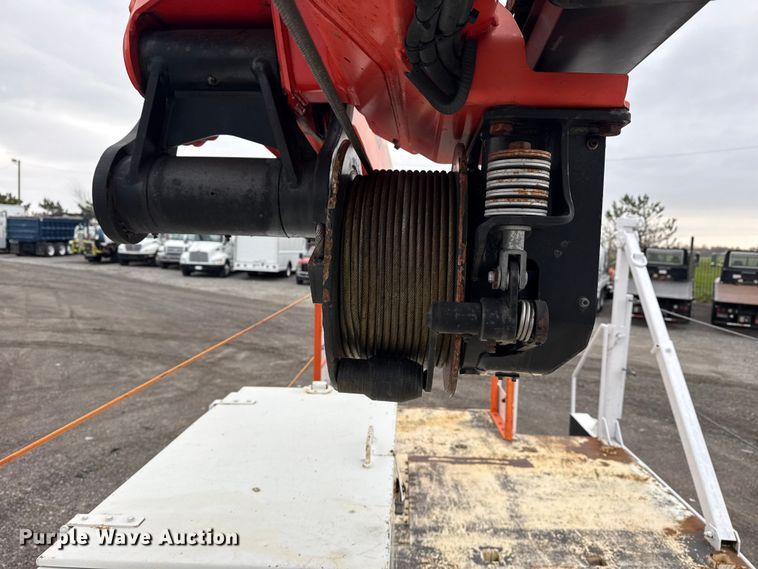 image for item EG8849 2010 International 7500 Crew Cab crane truck