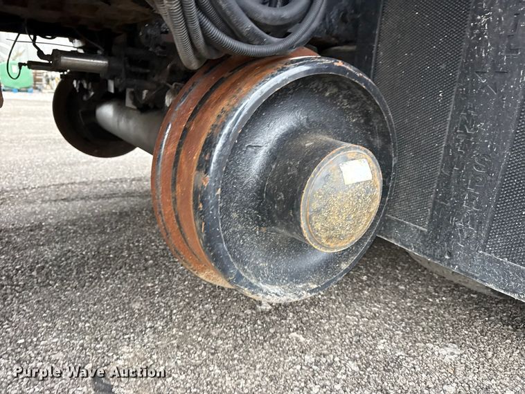 image for item EG8849 2010 International 7500 Crew Cab crane truck