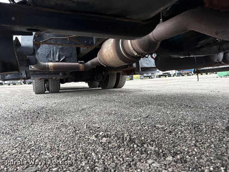 image for item EG8849 2010 International 7500 Crew Cab crane truck