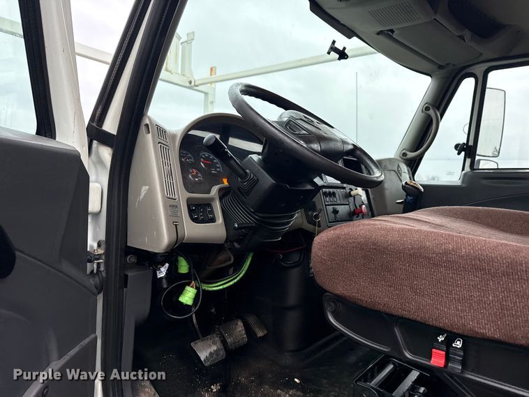 image for item EG8849 2010 International 7500 Crew Cab crane truck