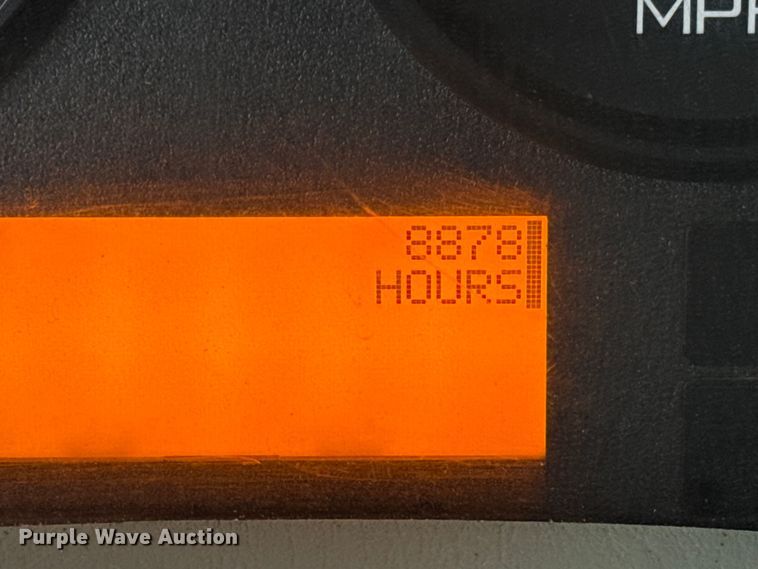 image for item EG8849 2010 International 7500 Crew Cab crane truck