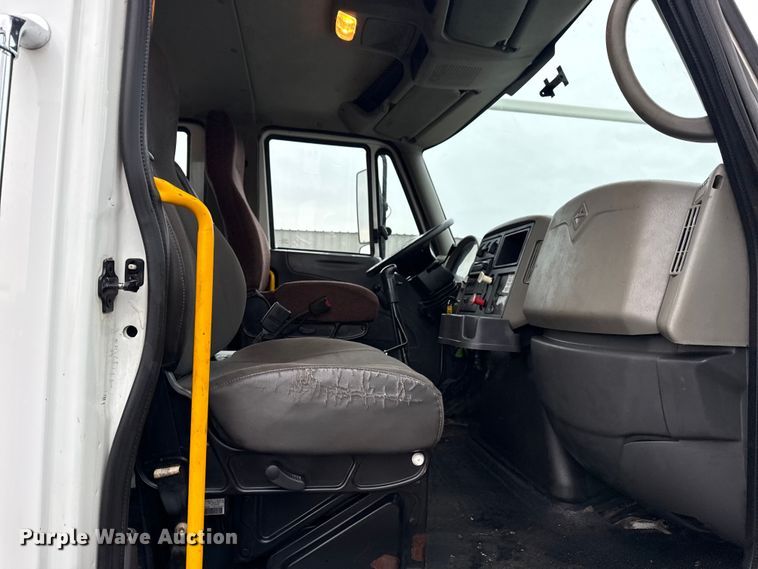 image for item EG8849 2010 International 7500 Crew Cab crane truck