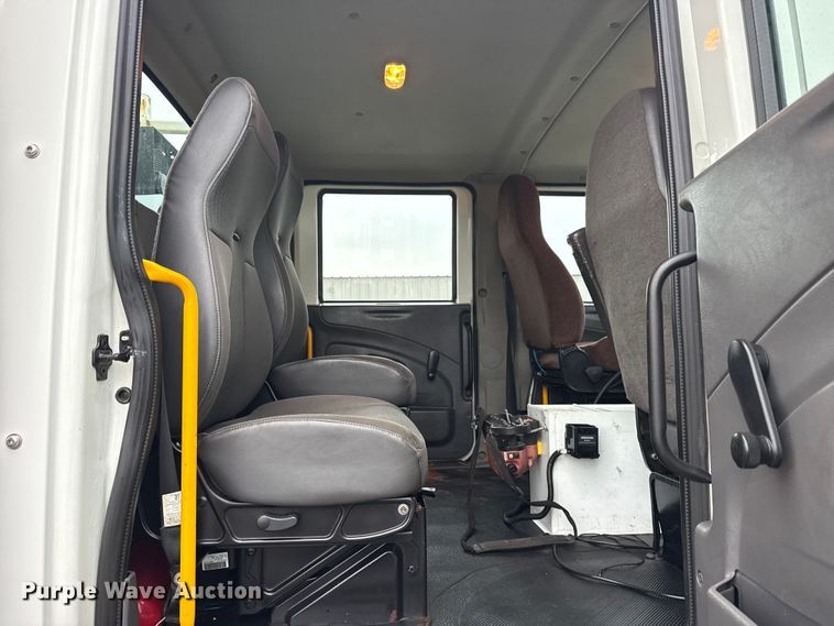 image for item EG8849 2010 International 7500 Crew Cab crane truck