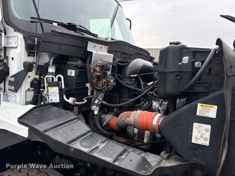 image for item EG8849 2010 International 7500 Crew Cab crane truck