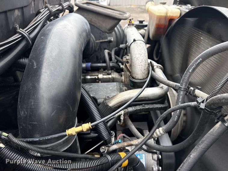 image for item EG8849 2010 International 7500 Crew Cab crane truck