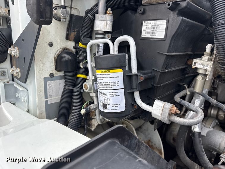 image for item EG8849 2010 International 7500 Crew Cab crane truck