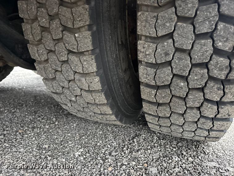 image for item EG8849 2010 International 7500 Crew Cab crane truck