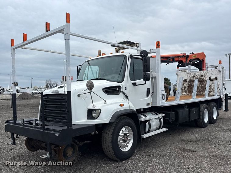 image for item EG8851 2015 Freightliner 114SD crane truck