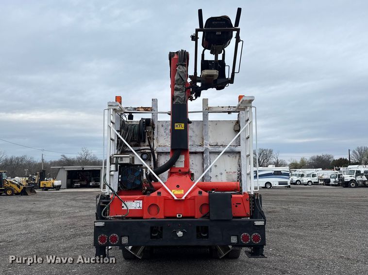 image for item EG8851 2015 Freightliner 114SD crane truck