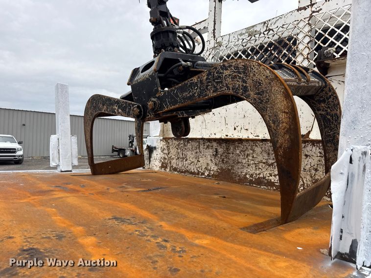 image for item EG8851 2015 Freightliner 114SD crane truck