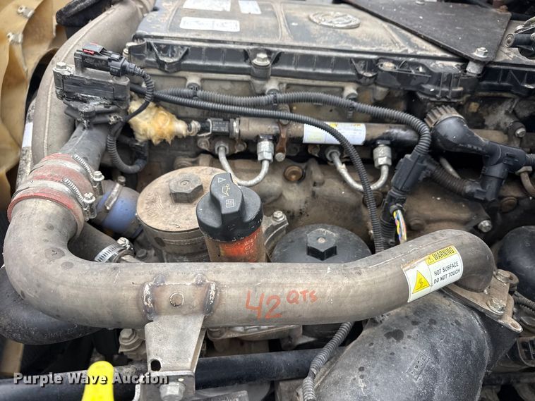 image for item EG8851 2015 Freightliner 114SD crane truck