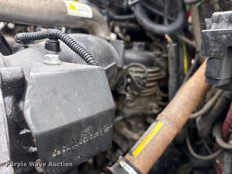 image for item EG8851 2015 Freightliner 114SD crane truck