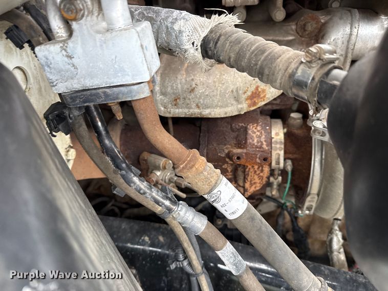 image for item EG8851 2015 Freightliner 114SD crane truck