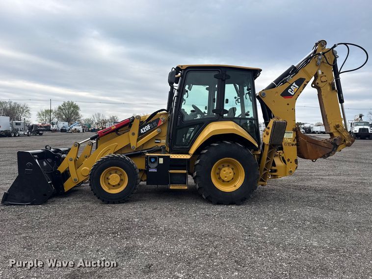 image for item EG8852 2015 Caterpillar 420F2IT backhoe
