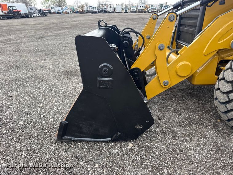 image for item EG8852 2015 Caterpillar 420F2IT backhoe