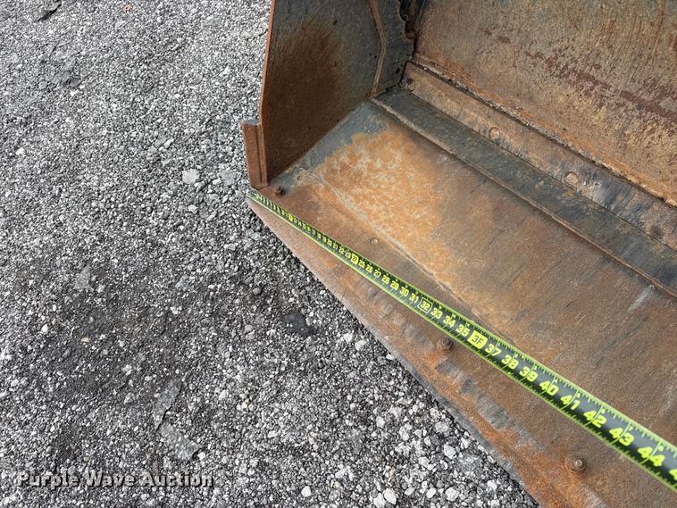 image for item EG8852 2015 Caterpillar 420F2IT backhoe