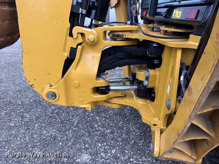 image for item EG8852 2015 Caterpillar 420F2IT backhoe