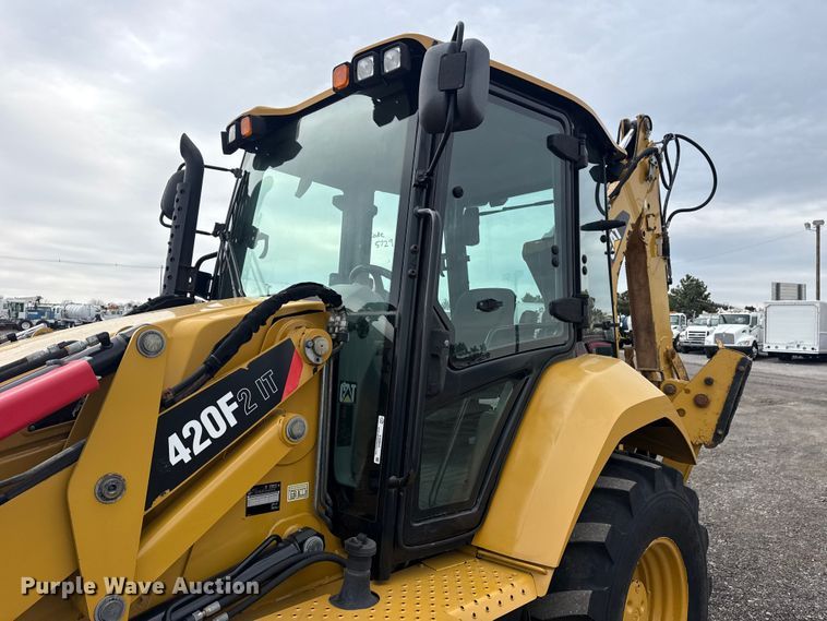 image for item EG8852 2015 Caterpillar 420F2IT backhoe