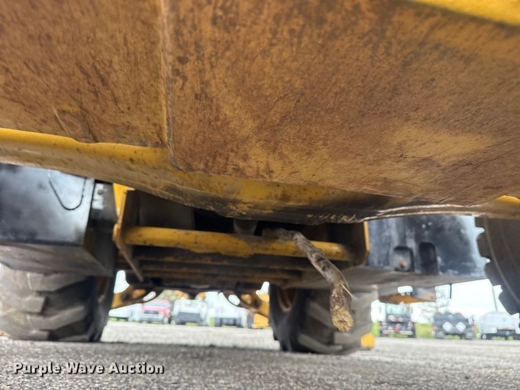 image for item EG8852 2015 Caterpillar 420F2IT backhoe