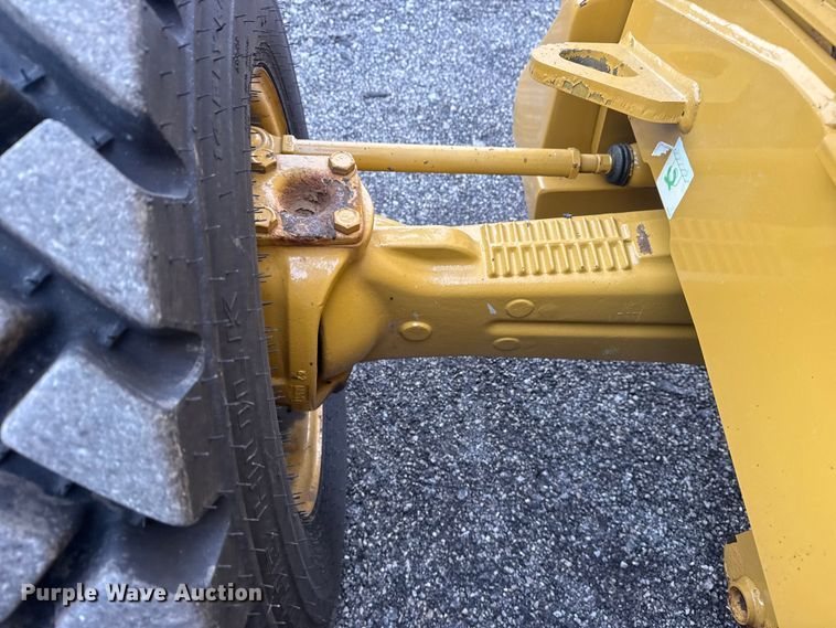 image for item EG8852 2015 Caterpillar 420F2IT backhoe