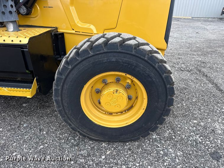 image for item EG8852 2015 Caterpillar 420F2IT backhoe