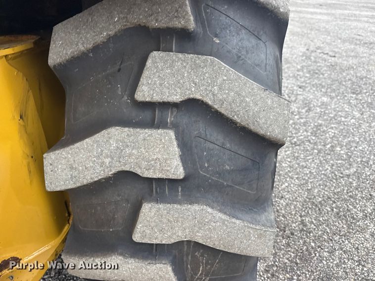 image for item EG8852 2015 Caterpillar 420F2IT backhoe