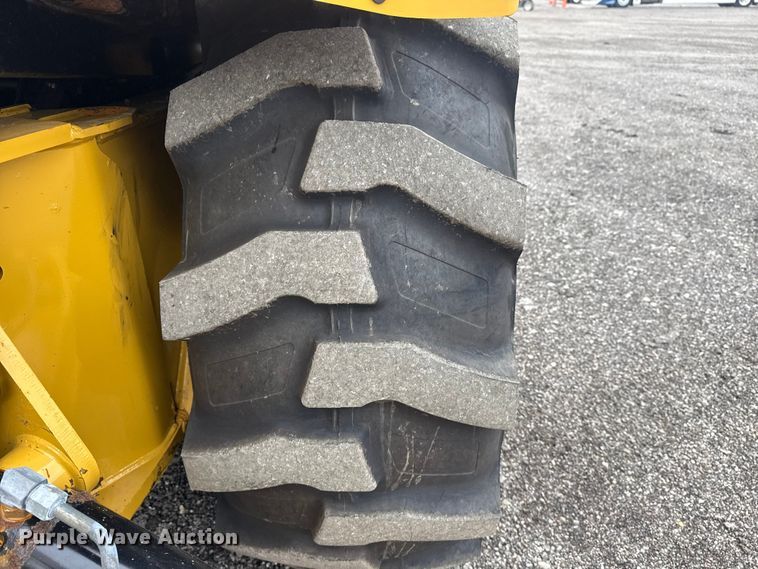 image for item EG8852 2015 Caterpillar 420F2IT backhoe