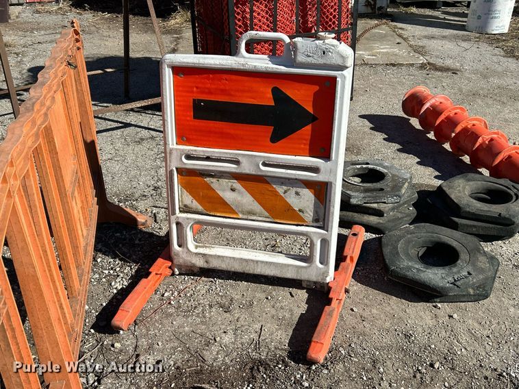 image for item EK2585 Road safety equipment