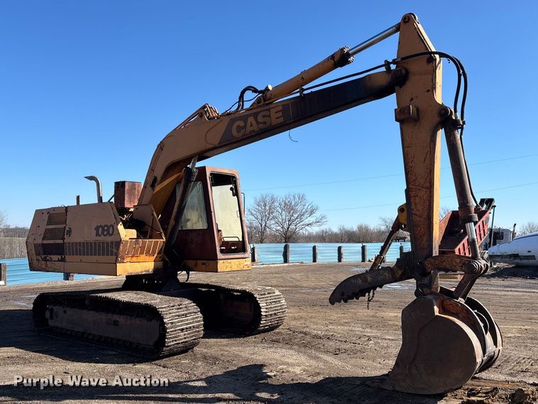 image for item EM5020 1984 Case 1080 excavator