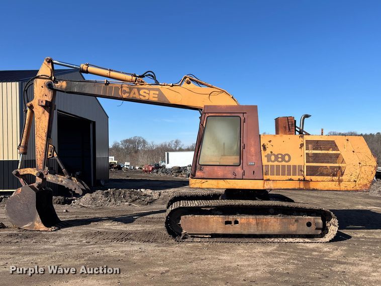 image for item EM5020 1984 Case 1080 excavator