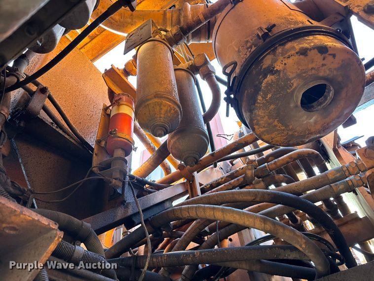 image for item EM5020 1984 Case 1080 excavator