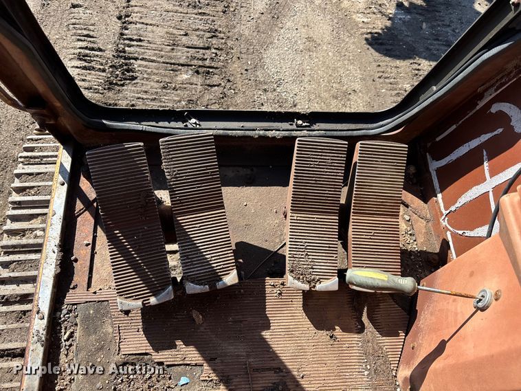 image for item EM5020 1984 Case 1080 excavator