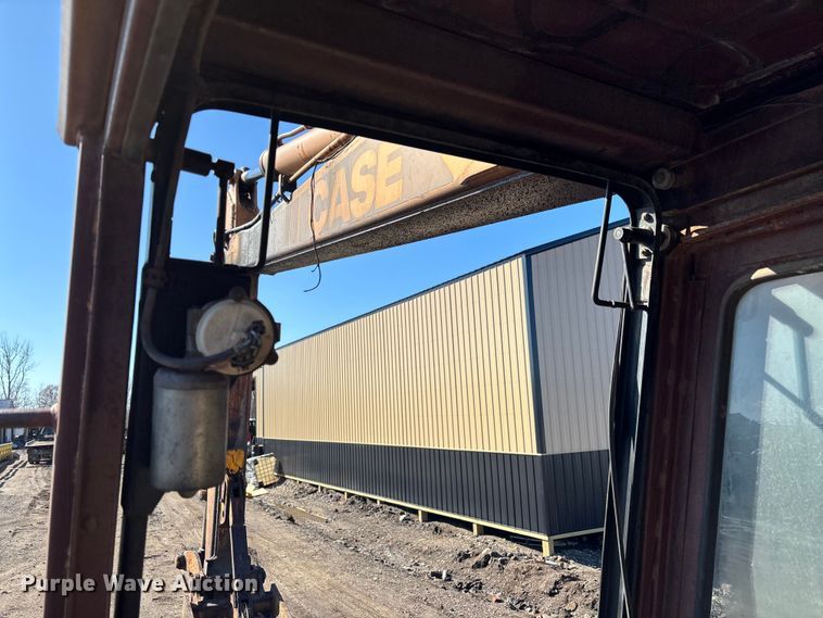 image for item EM5020 1984 Case 1080 excavator