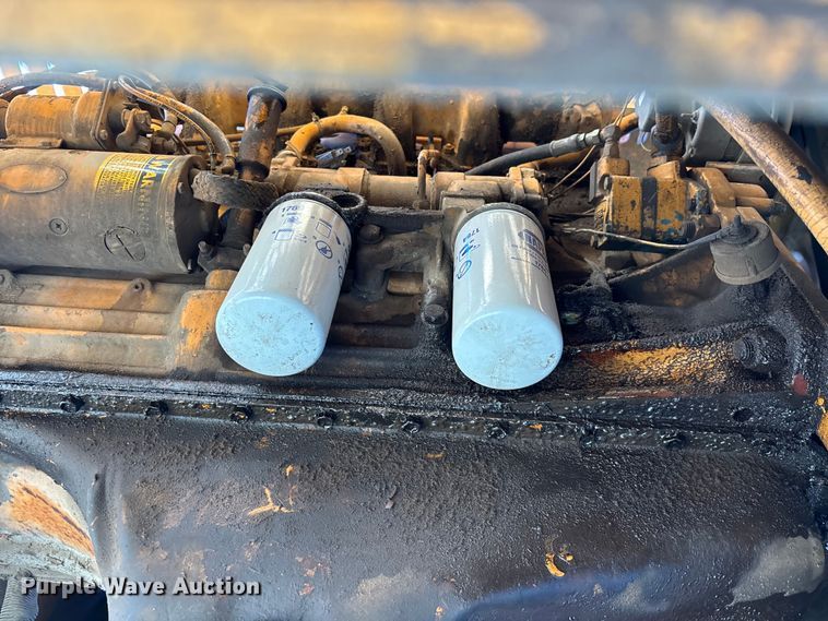 image for item EM5020 1984 Case 1080 excavator