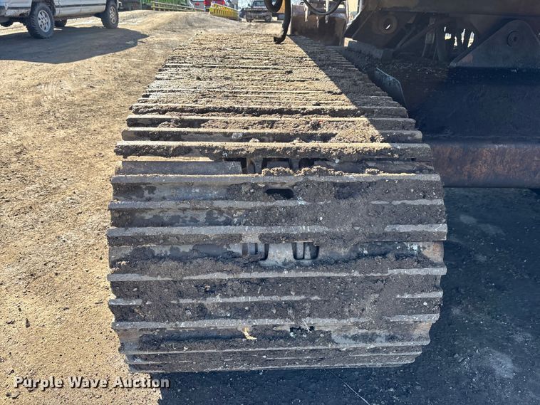 image for item EM5020 1984 Case 1080 excavator