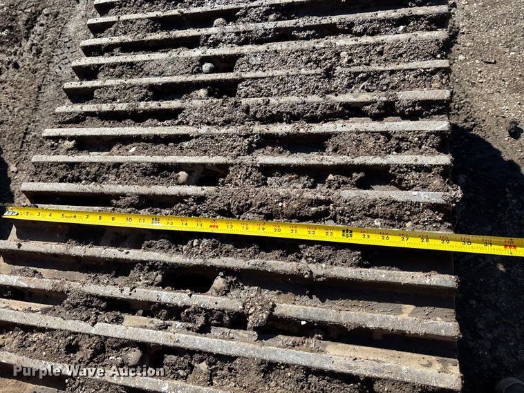 image for item EM5020 1984 Case 1080 excavator