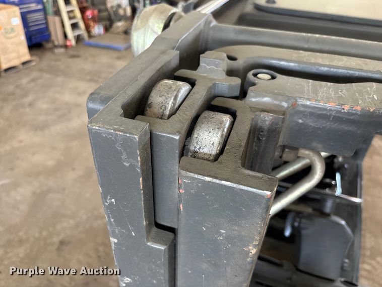 image for item EM5021 Linde H30T forklift