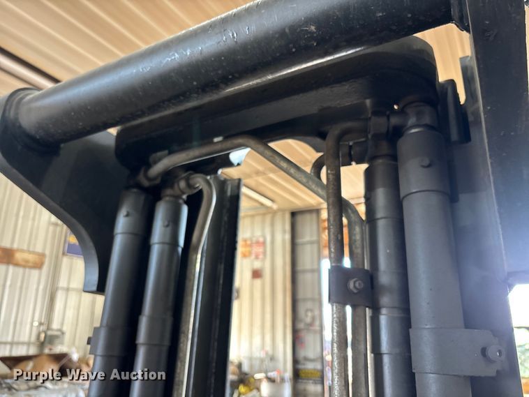 image for item EM5021 Linde H30T forklift