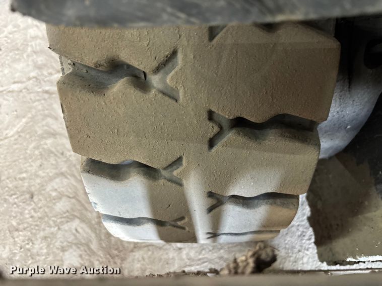 image for item EM5021 Linde H30T forklift