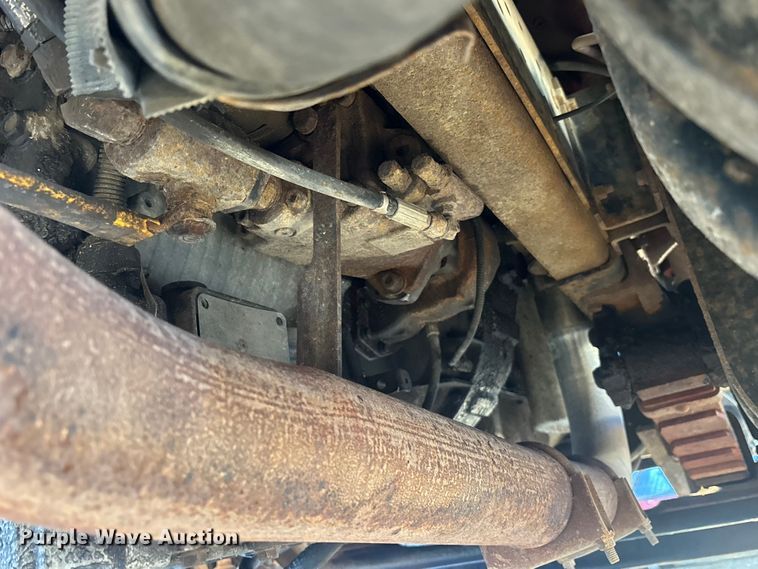 image for item EM5022 1998 International 4900 dump truck