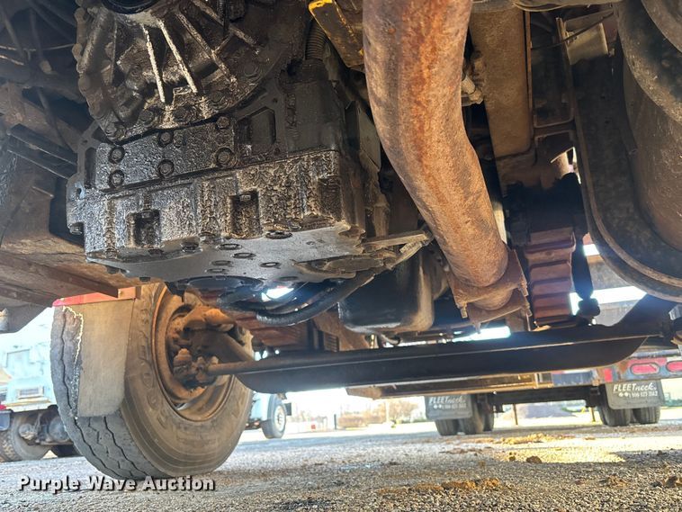 image for item EM5022 1998 International 4900 dump truck