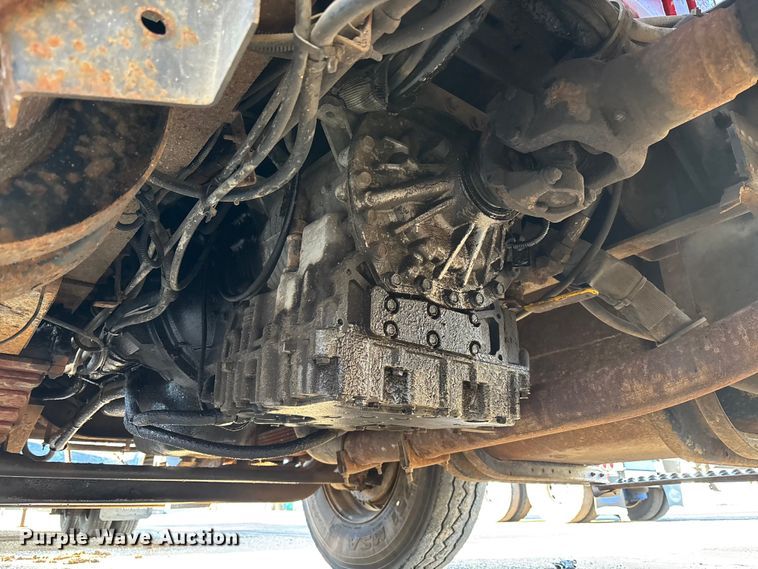 image for item EM5022 1998 International 4900 dump truck