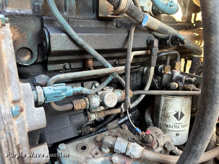 image for item EM5022 1998 International 4900 dump truck