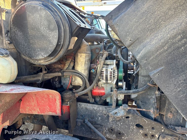 image for item EM5022 1998 International 4900 dump truck