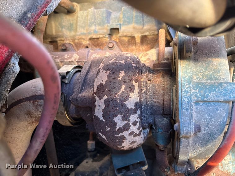 image for item EM5022 1998 International 4900 dump truck