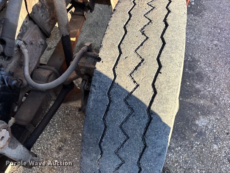 image for item EM5022 1998 International 4900 dump truck